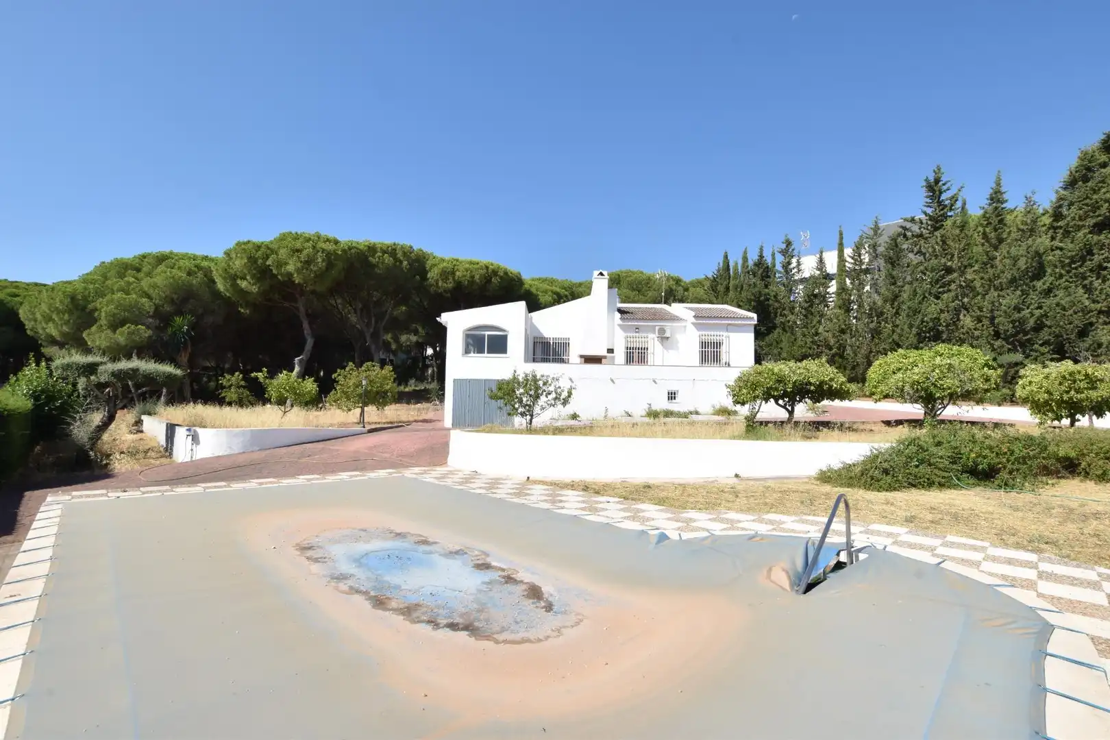 Jardí de Casa o xalet en venda en Alhaurín de la Torre amb Jardí privat, Terrassa i Piscina comunitària