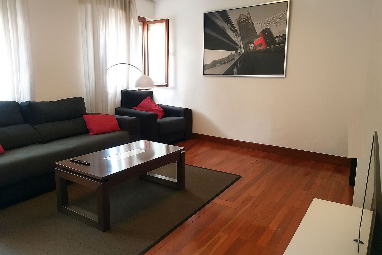 Living room of Flat for sale in Bilbao   with Heating and Balcony
