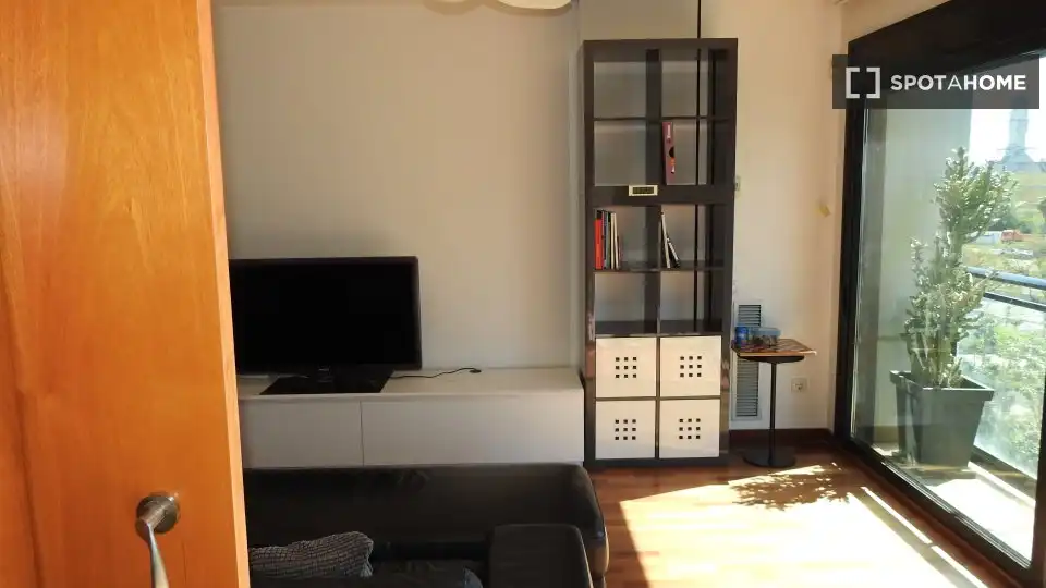Habitación en Port Forum