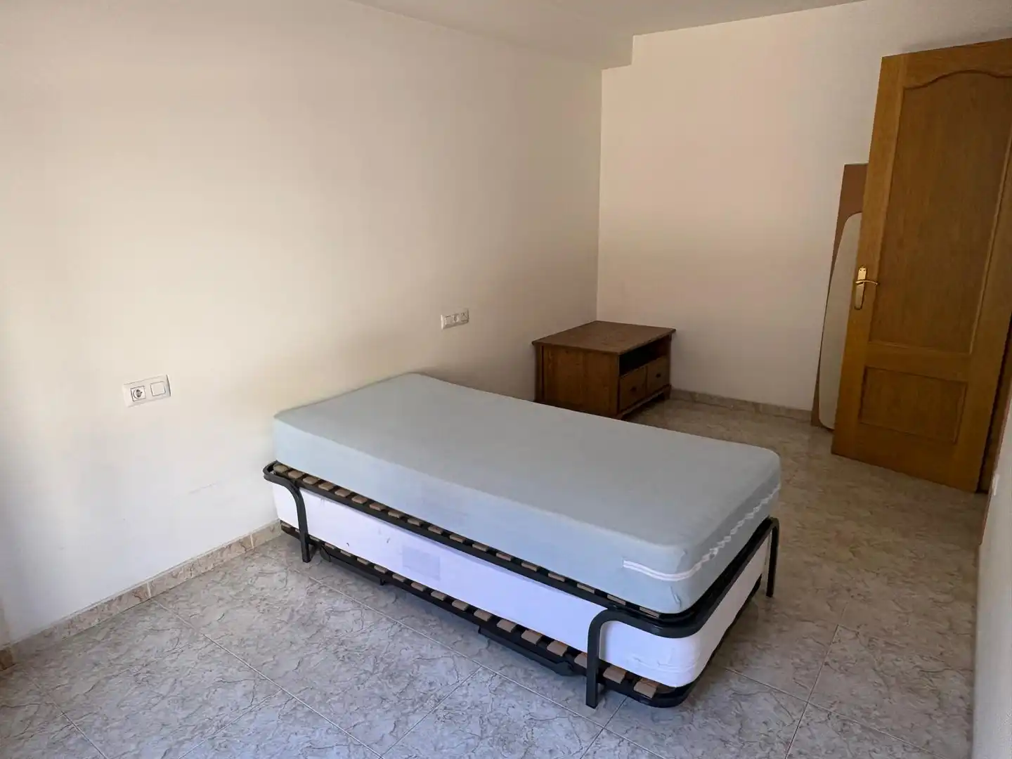 Habitación de Piso en venta en Solsona con Calefacción, Terraza y Horno