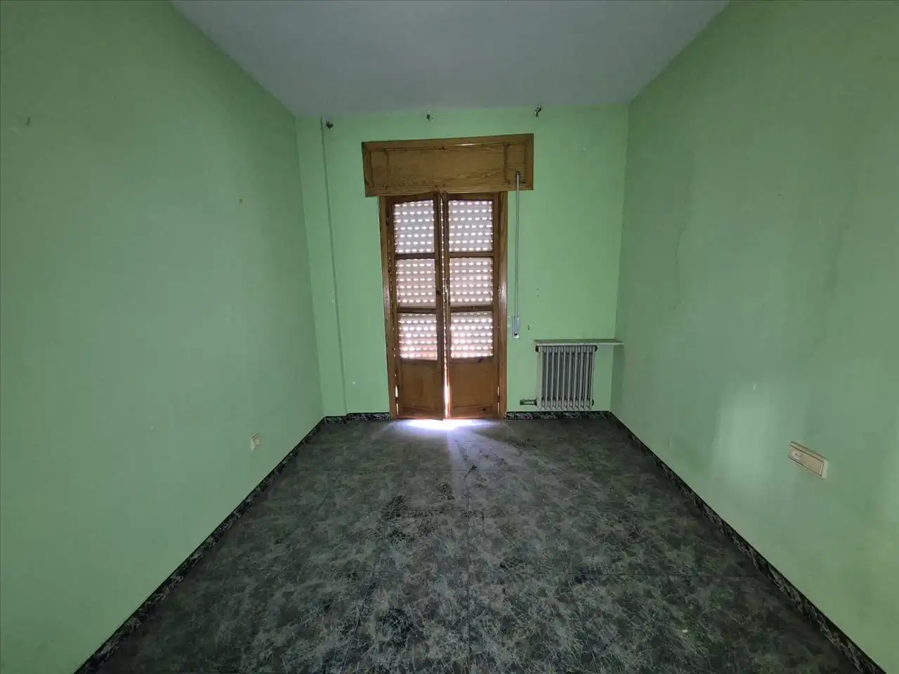 Habitación de Piso en venta en Baza con Calefacción