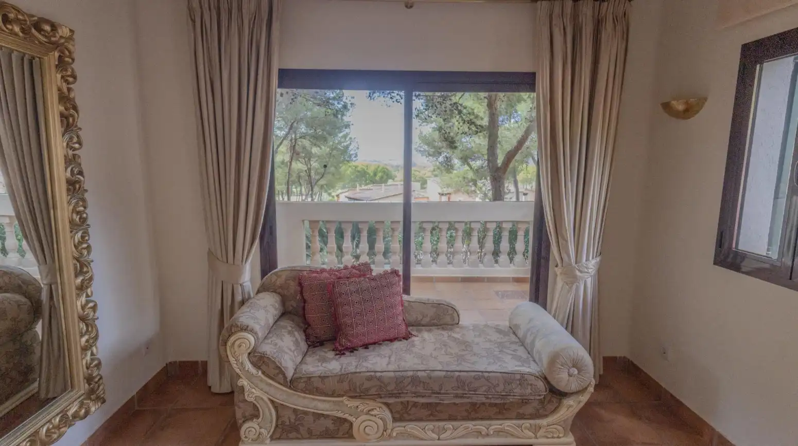 Dormitori de Casa o xalet en venda en Calvià amb Aire condicionat, Piscina i Piscina comunitària