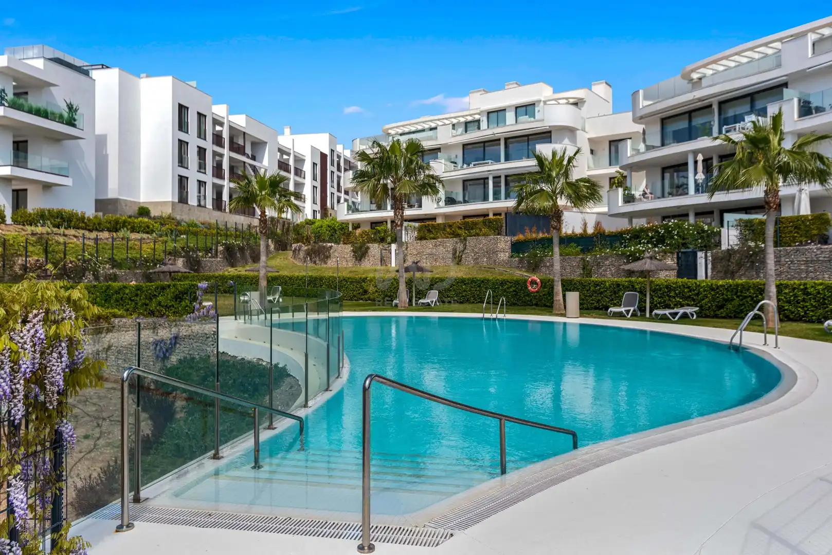 Piscina de Piso de alquiler en Fuengirola con Aire acondicionado, Calefacción y Terraza