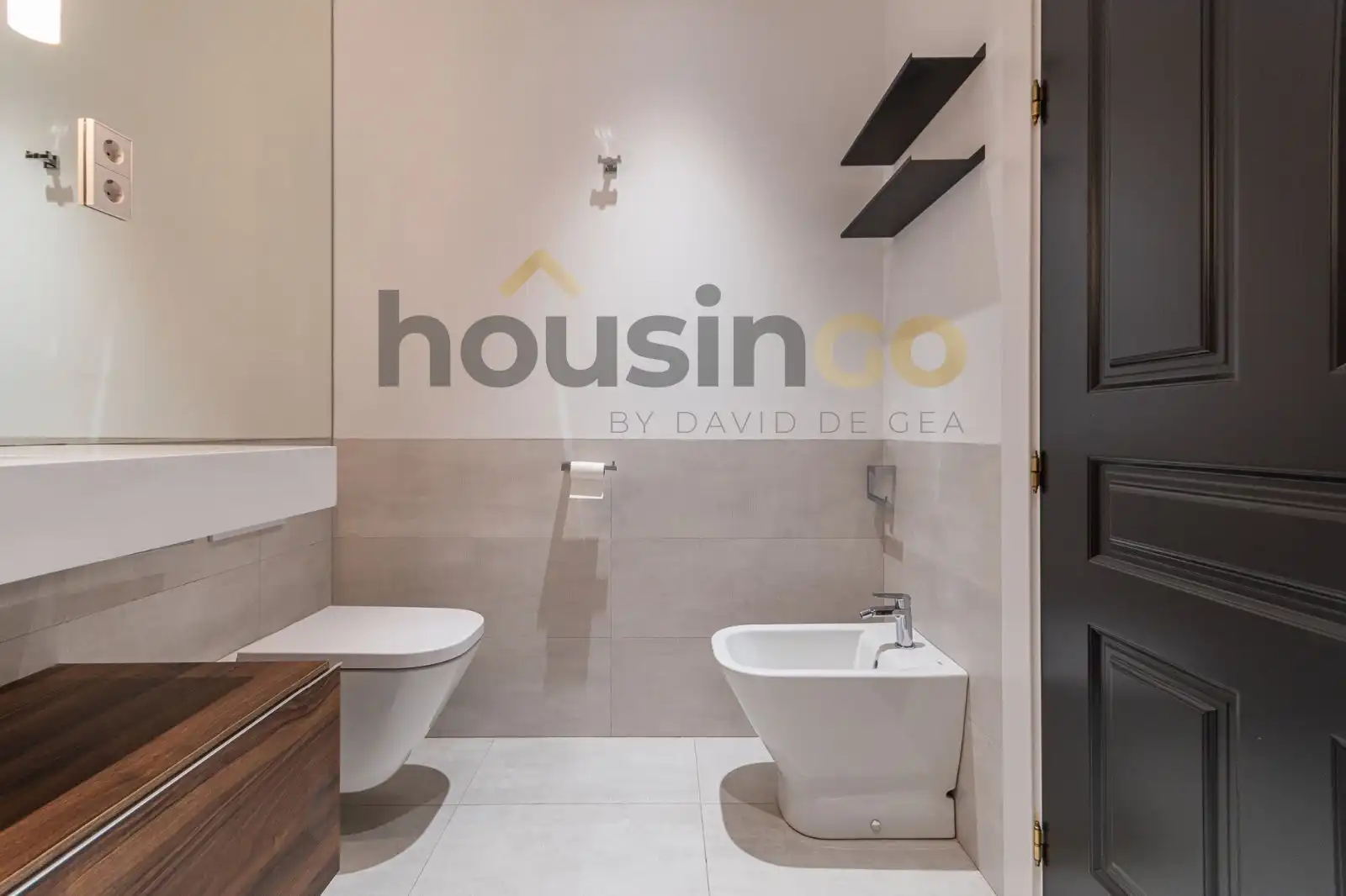 Baño de Piso de alquiler en Madrid con Aire acondicionado y Calefacción