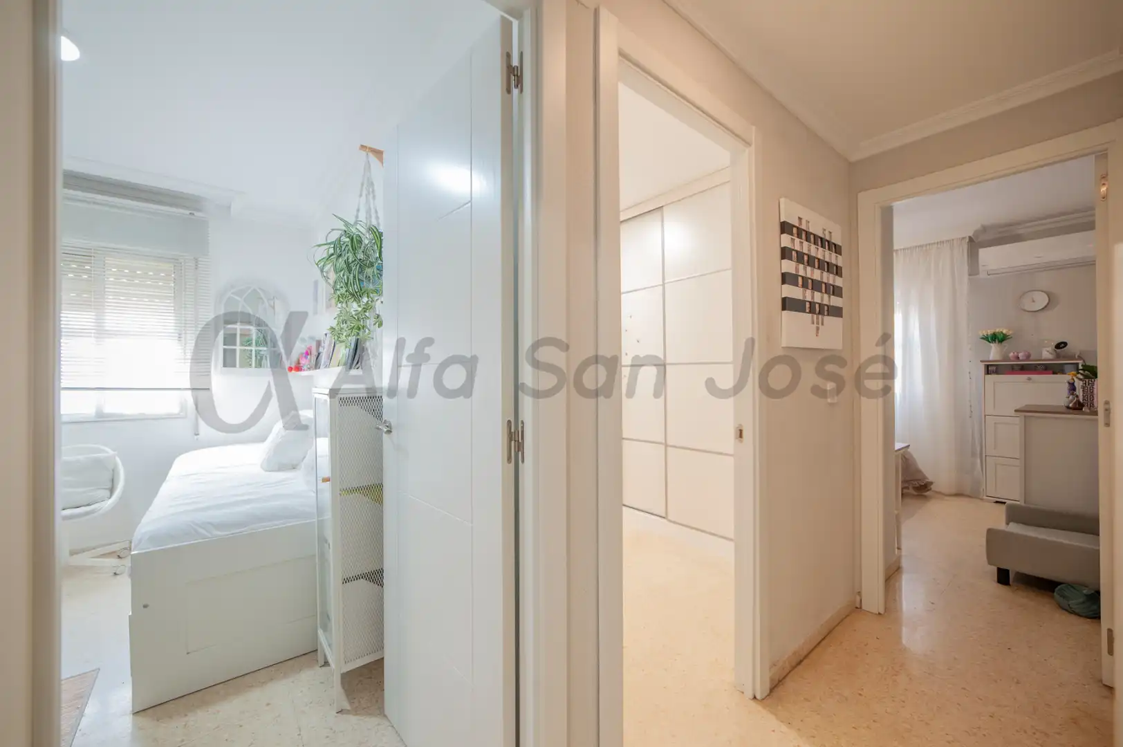 Piso en venta en La Rinconada con Aire acondicionado