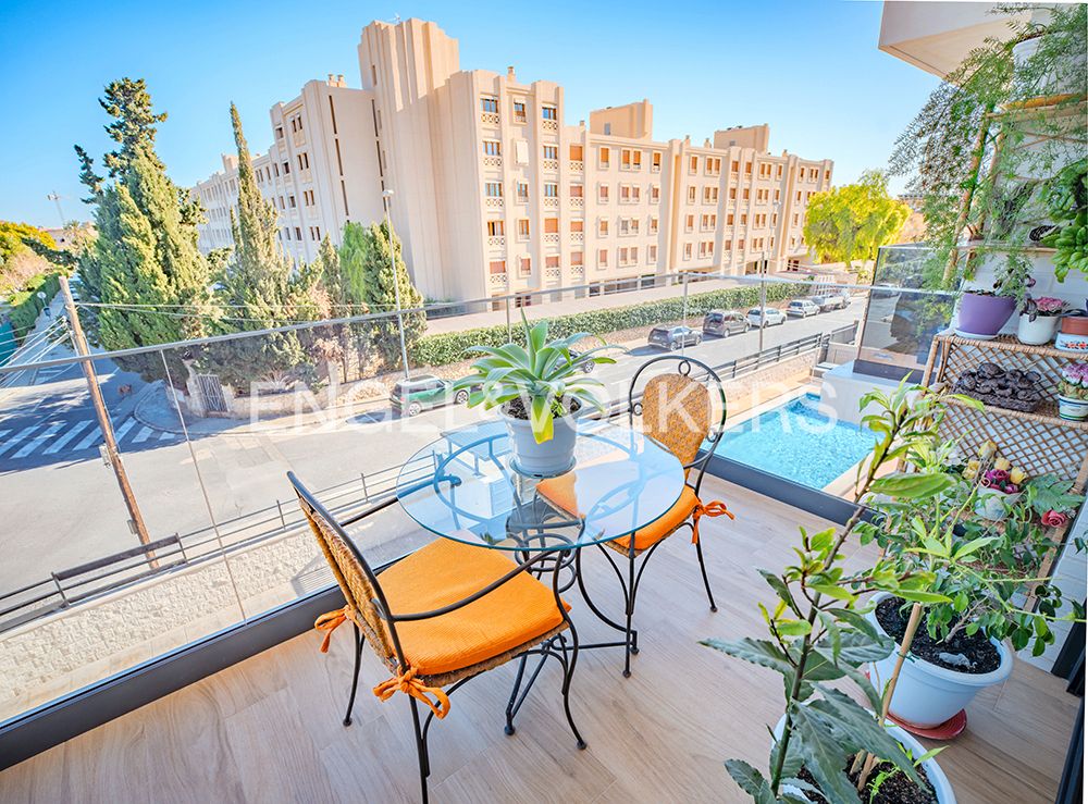 Vista exterior de Pis en venda en Sant Joan d'Alacant amb Aire condicionat, Calefacció i Terrassa