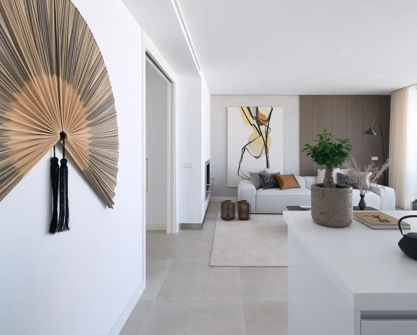 Sala de estar de Casa adosada en venta en Sotogrande con Calefacción, Terraza y Jacuzzi