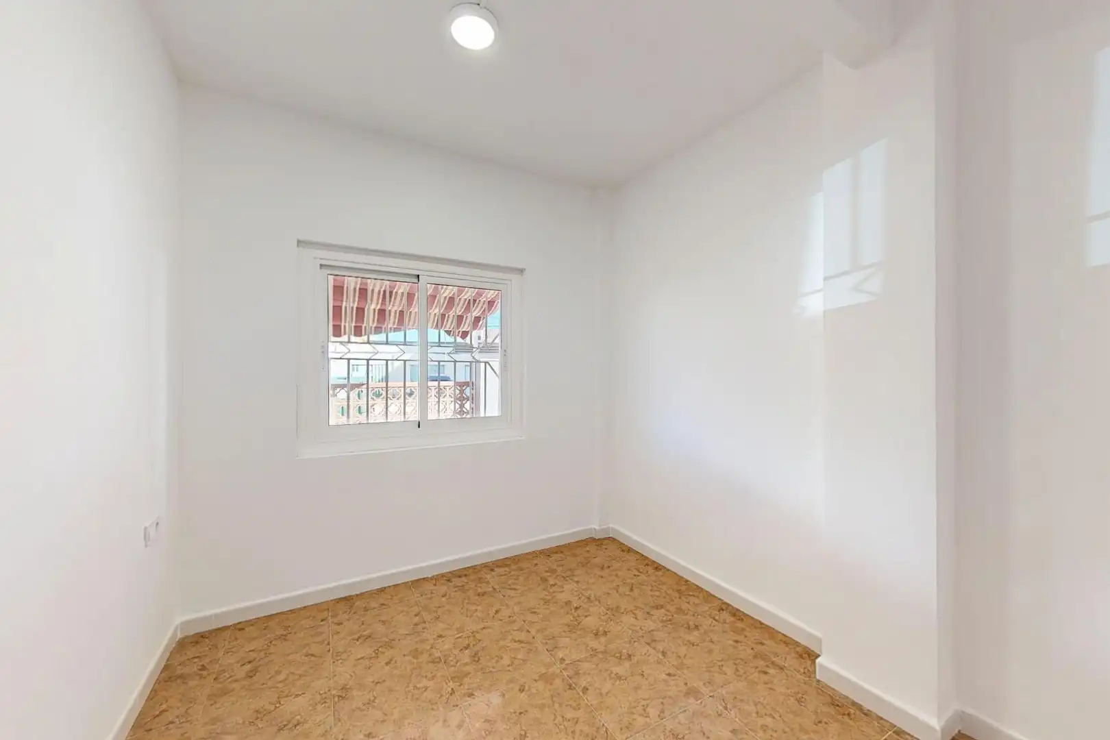 Habitación de Planta baja en venta en Cartagena con Aire acondicionado, Calefacción y Jardín privado