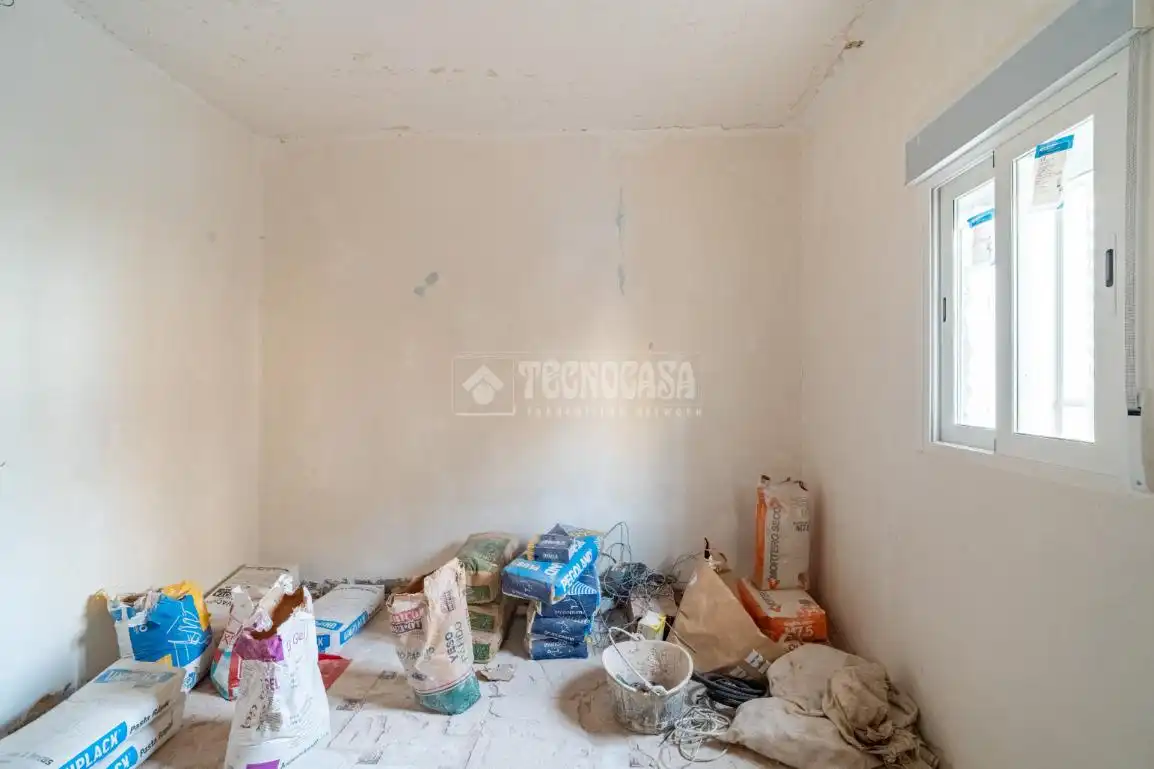 Flat for sale in Granada