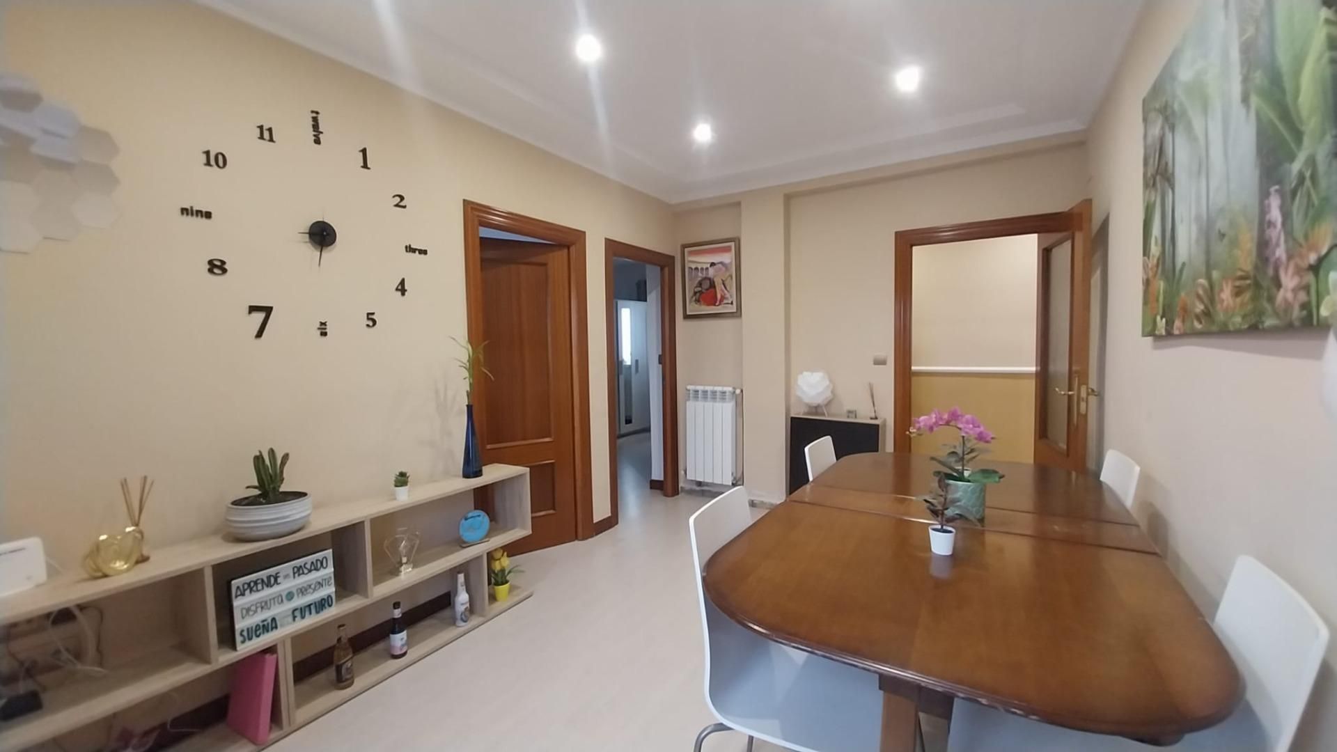 Piso en venta en Valladolid Capital con Calefacción, Terraza y Balcón
