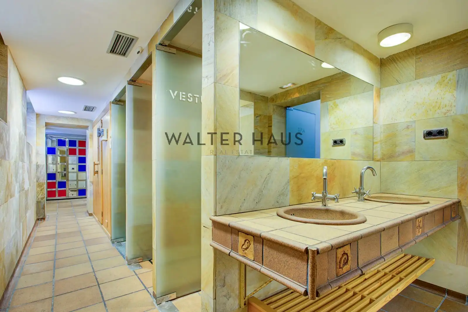 Badezimmer von Haus oder Chalet zum Verkauf in Sitges mit Klimaanlage, Heizung und Privatgarten