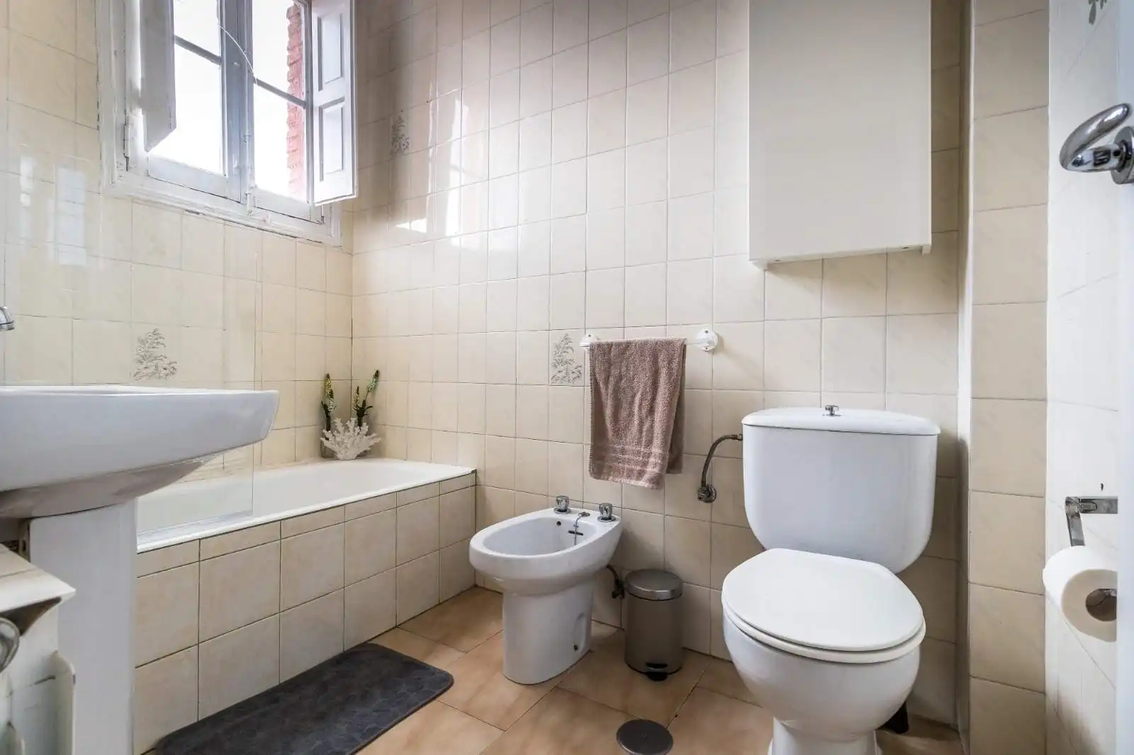 Bathroom of Apartments for sale in León Capital   with Heating, Storage room and Balcony