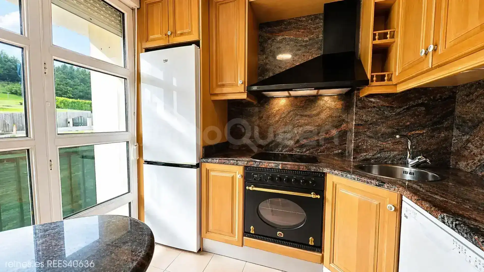 Cocina de Dúplex en venta en Piélagos con Calefacción, Terraza y Amueblado