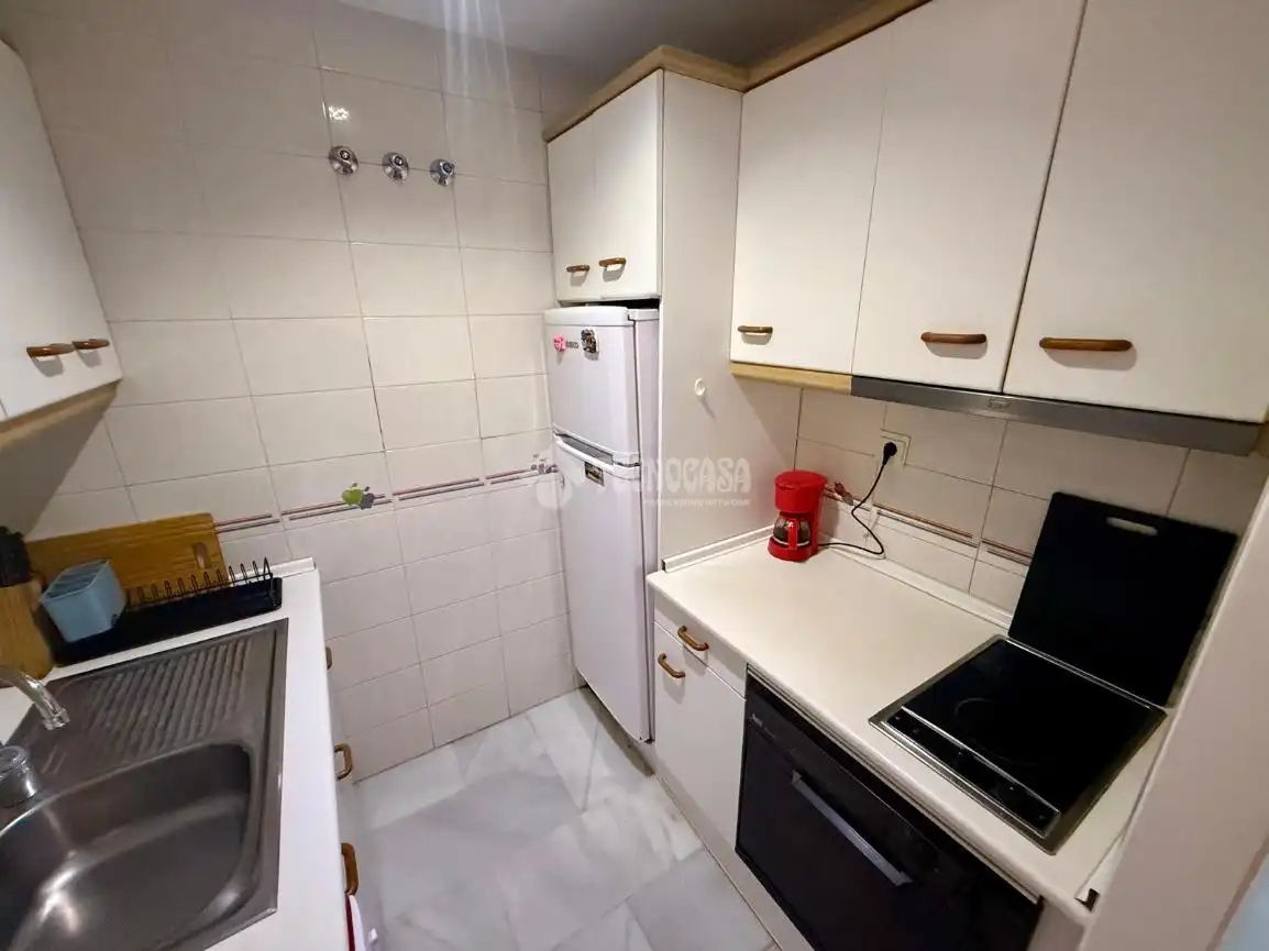 Cocina de Piso en venta en Benalmádena con Terraza y Piscina comunitaria