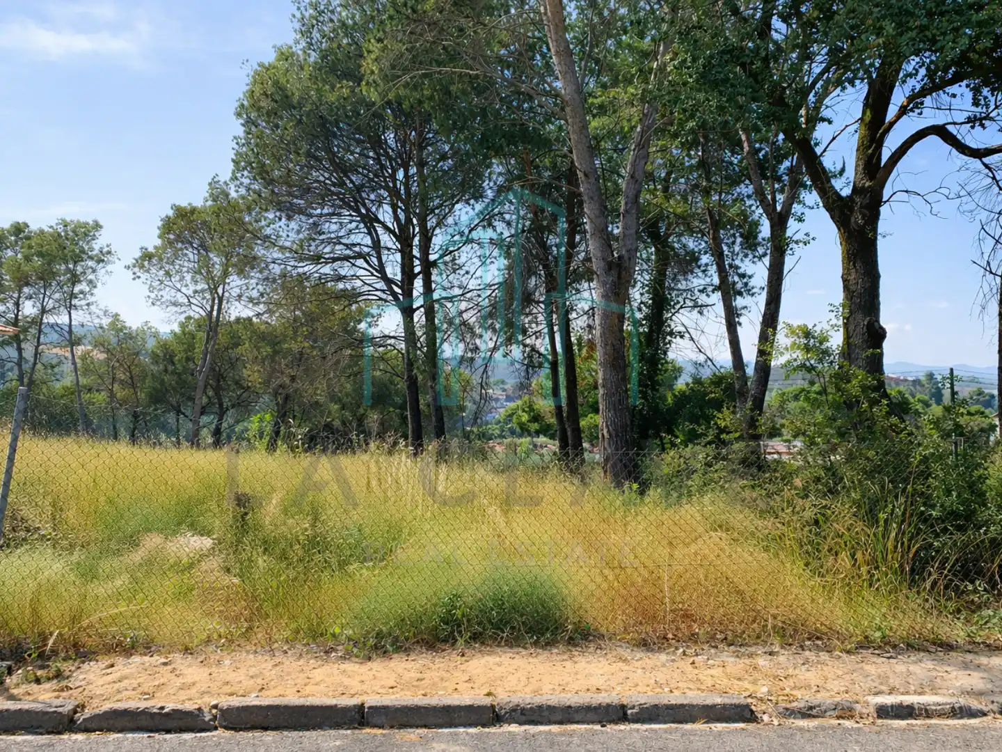 Terreno residencial en venta en Carrer de la Pineda, imagen 3