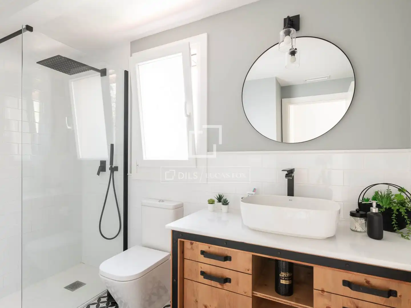 Bathroom of Houses for sale in Sant Cugat del Vallès  with Air Conditioner, Heating and Private garden