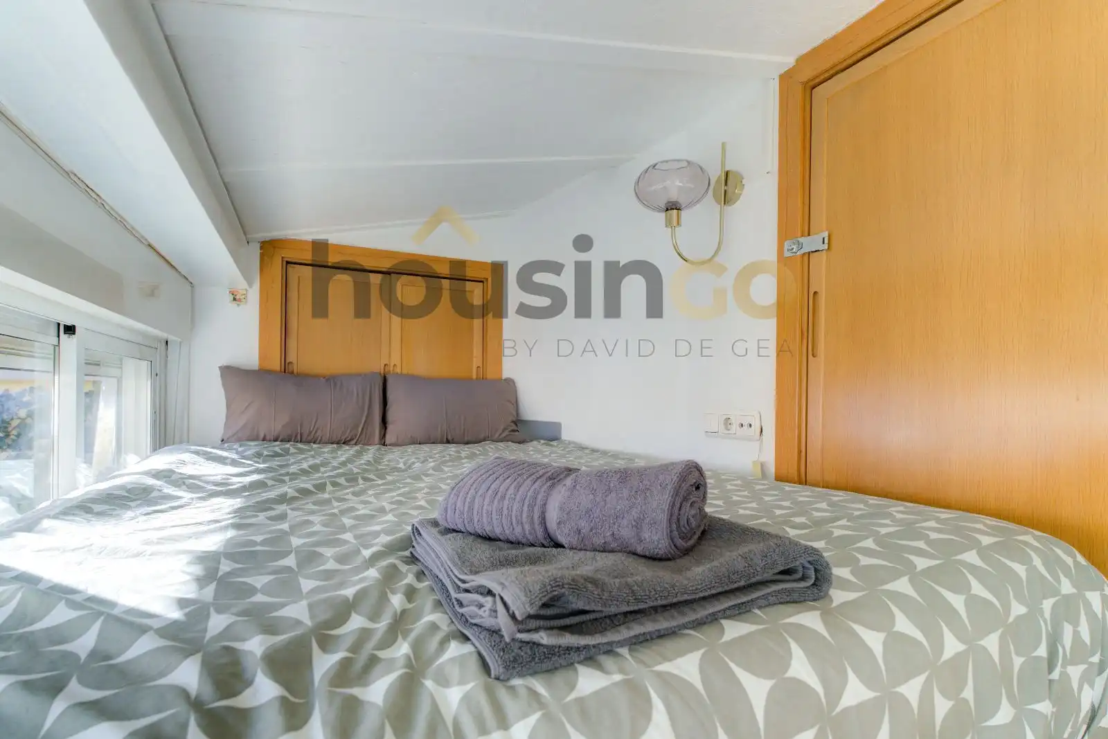 Bedroom of Attic for rent in Madrid  with Air Conditioner, Heating and Furnished