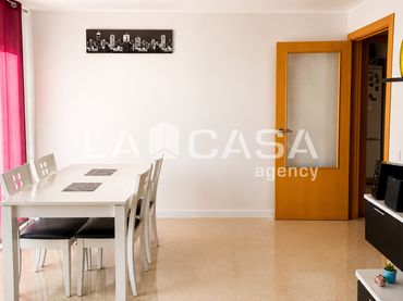 Piso con balcón en venta en Artigues - Llefià