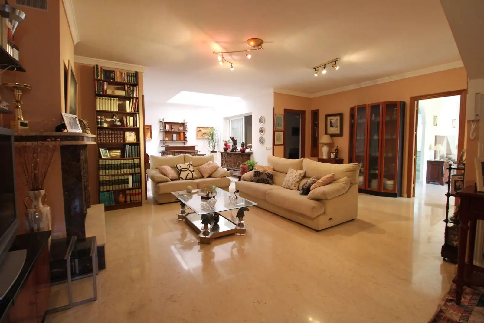 Chalet con jardín en venta en Avenida Gustavo Adolfo Bécquer, imagen 2
