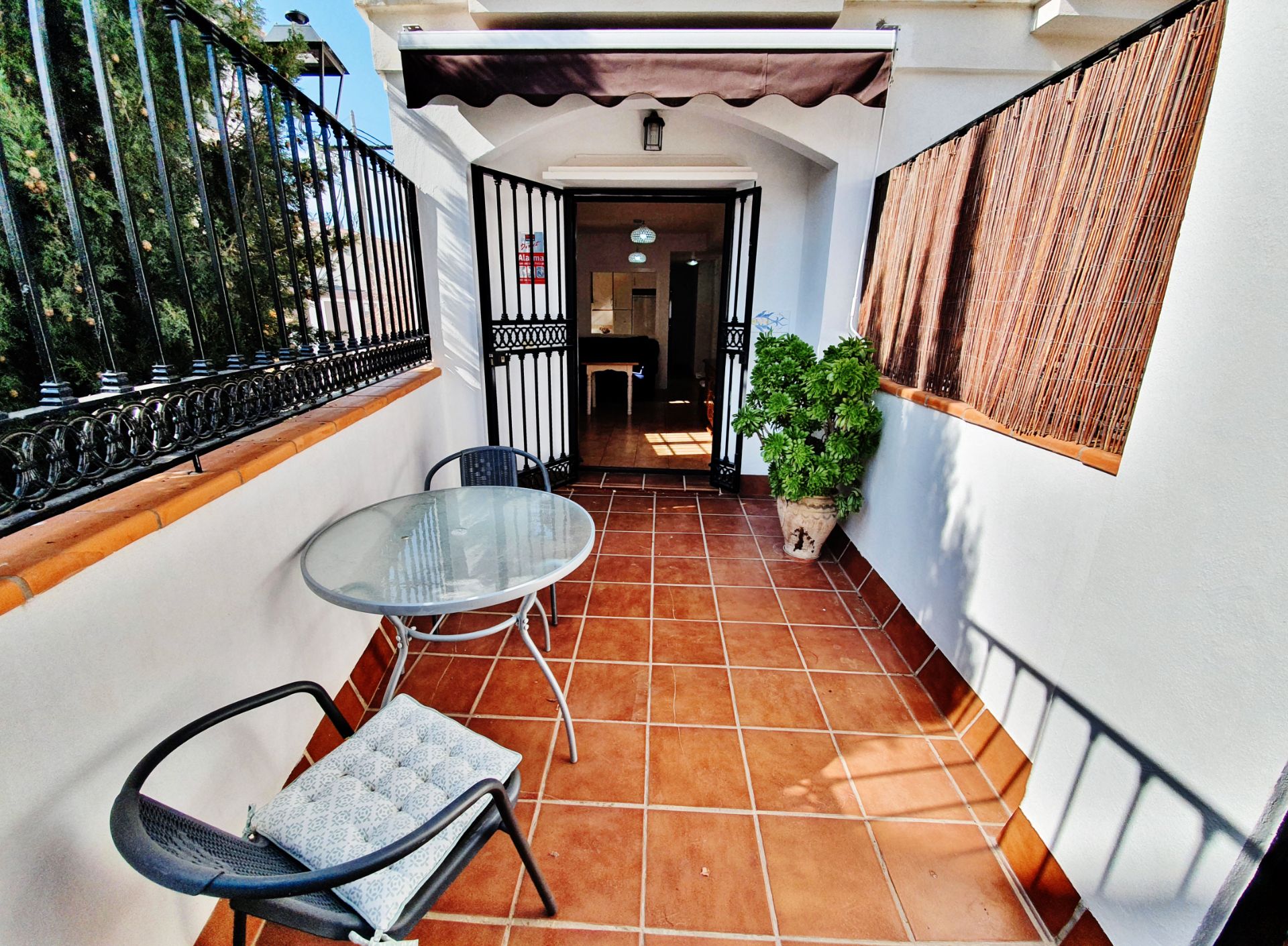 Terrassa de Dúplex en venda en Vélez de Benaudalla amb Terrassa, Moblat i Forn