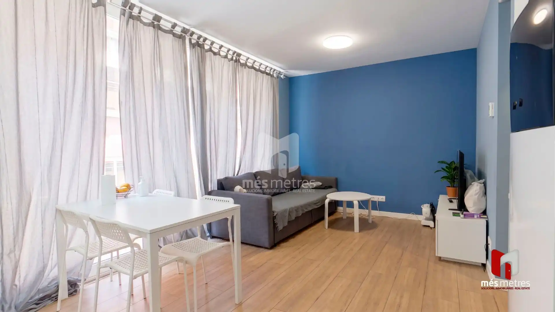 Living room of Flat for sale in El Masnou  with Air Conditioner, Heating and Terrace
