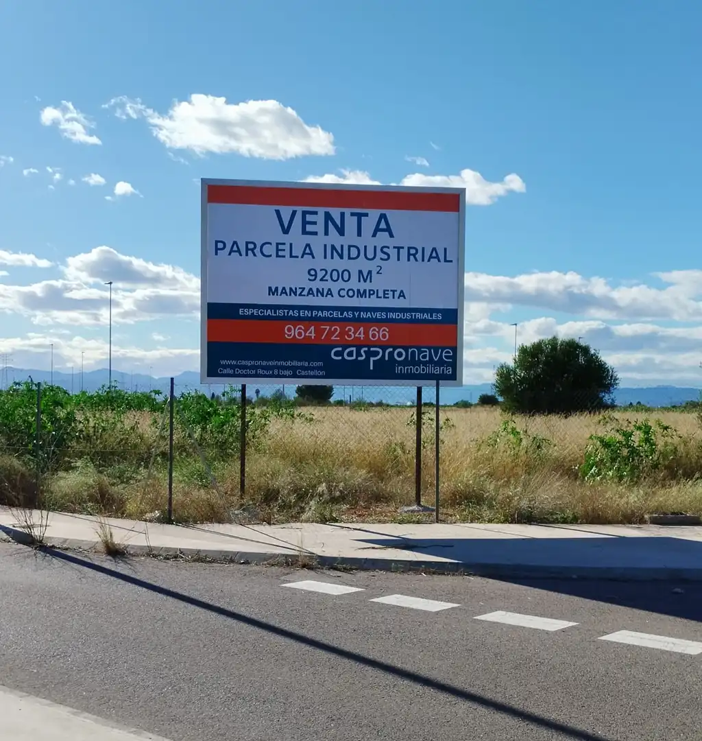 Industrial land for sale in Oeste