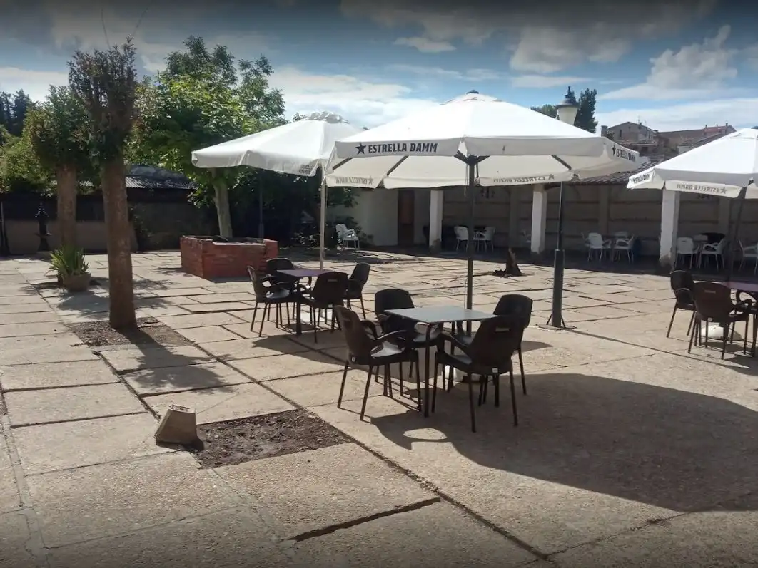 Lands and plots for sale in Avenida de la Rioja 25, imagen 3