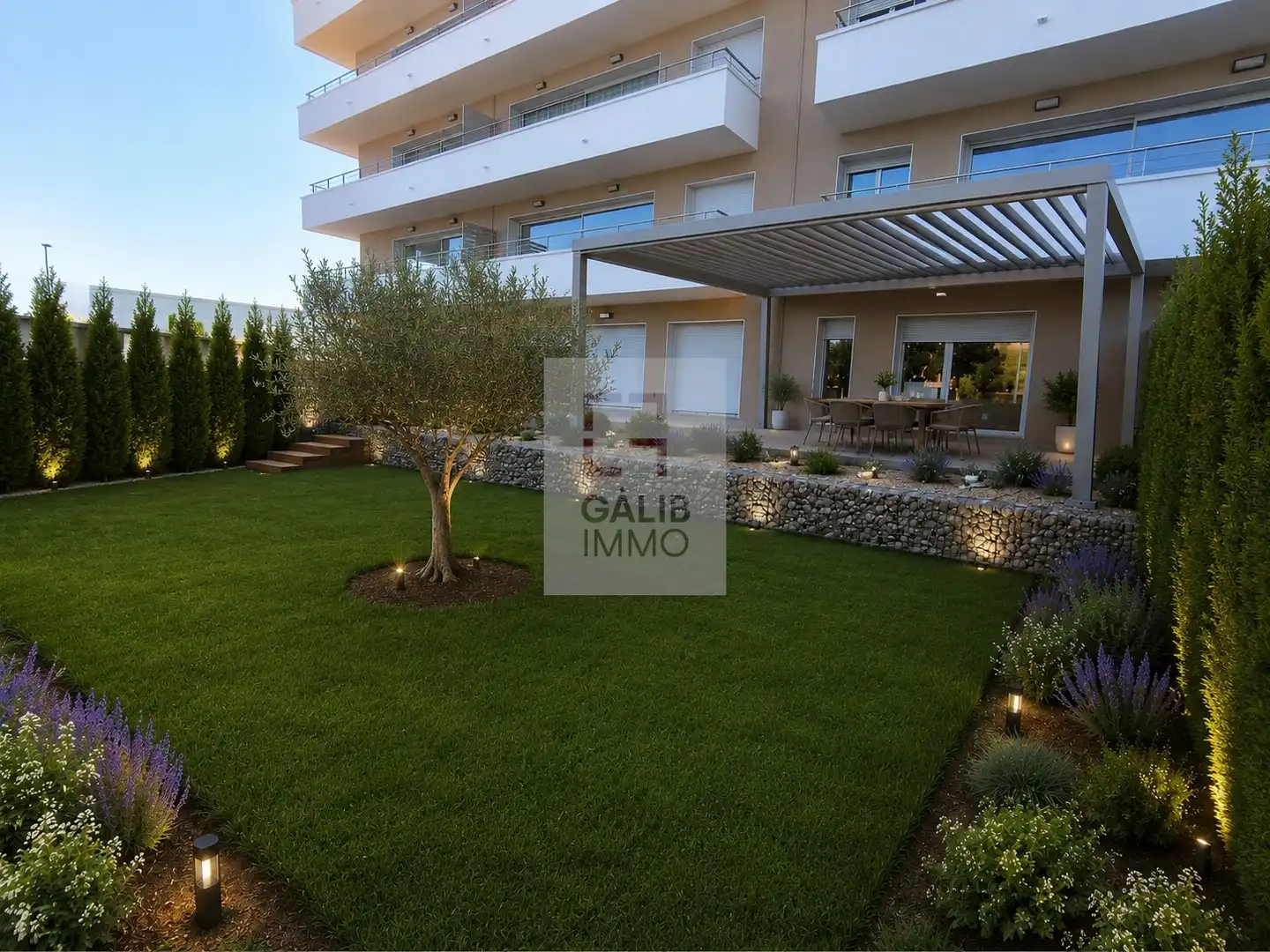Jardí de Planta baixa en venda en Figueres amb Aire condicionat, Terrassa i Traster