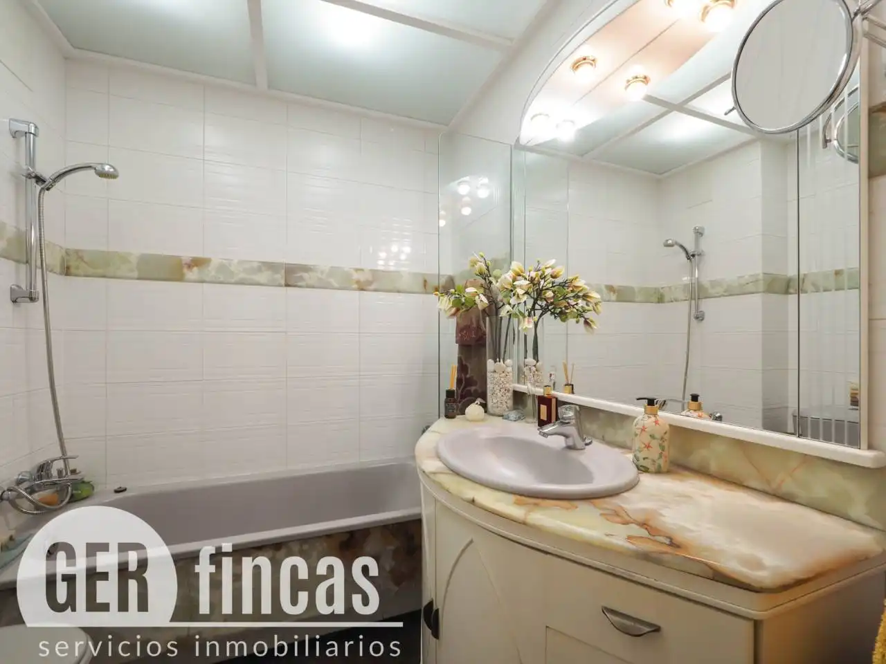 Flat with terrace for sale in Calle Nicolau Talló, imagen 30
