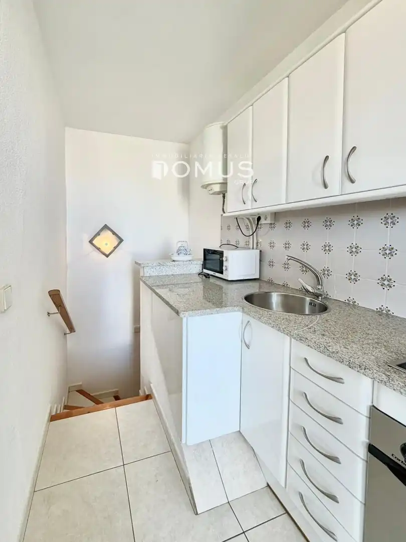 Küche von Maisonette zur Miete in L'Escala mit Klimaanlage, Heizung und Terrasse