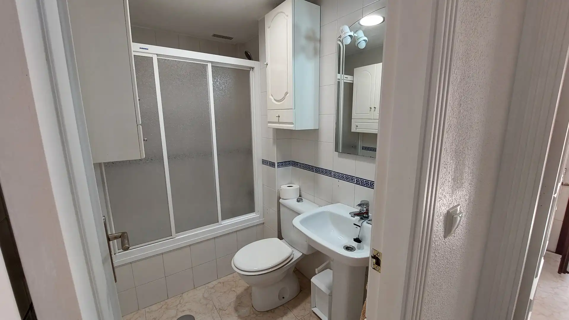 Baño de Casa adosada en venta en Los Alcázares con Terraza, Amueblado y Horno