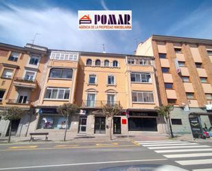 Vista exterior de Pis en venda en Ávila Capital amb Terrassa