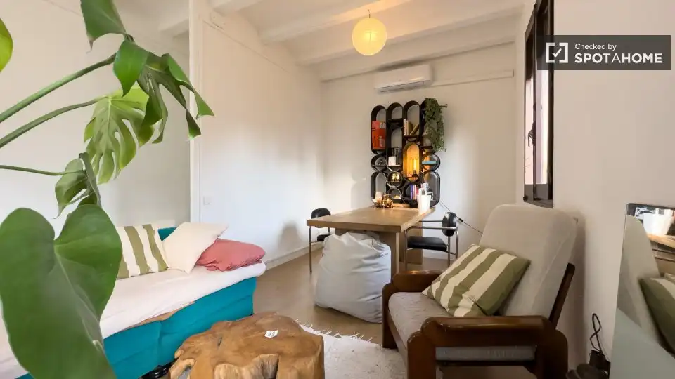 Room in Barcelona, Barcelona