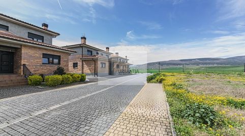 Foto 4 de Casa adosada en venta en Zuloaga, Cendea de Olza / Oltza Zendea, Navarra