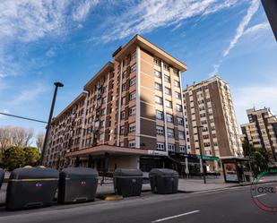 Vista exterior de Pis en venda en Gijón  amb Calefacció i Parquet