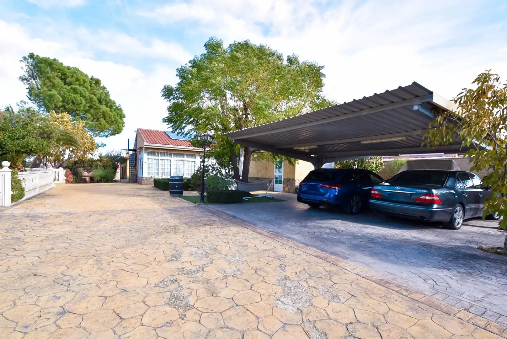 Parking of Houses for sale in Illescas  with Air Conditioner, Private garden and Parquet flooring