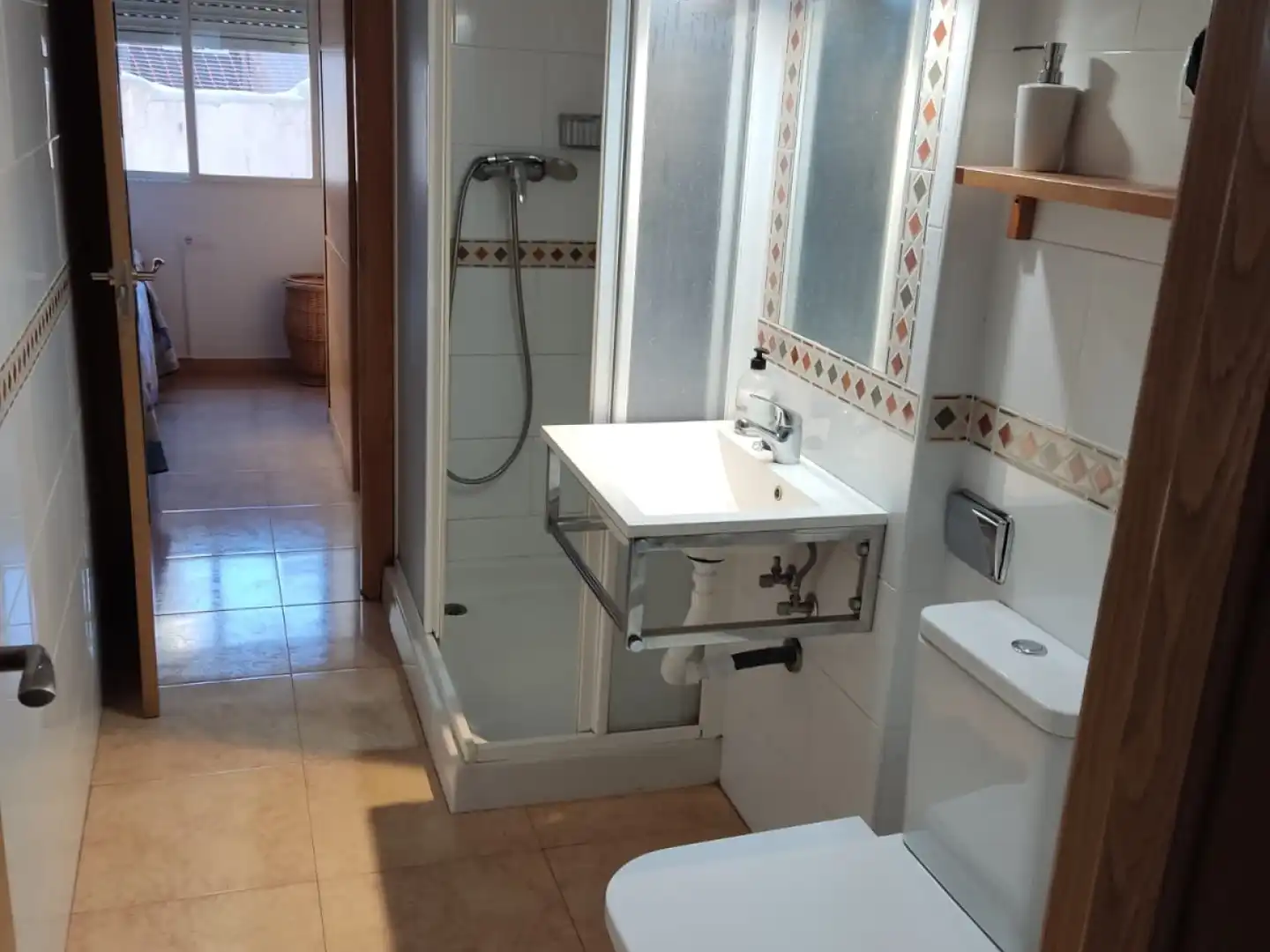 Bathroom of Flat for rent in Murcia  with Air Conditioner, Heating and Furnished