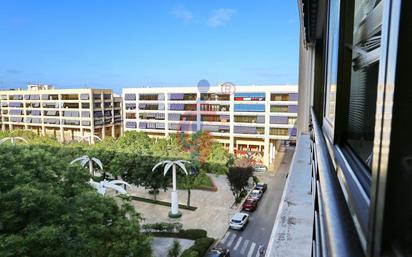 Vista exterior de Apartament en venda en Guardamar del Segura amb Aire condicionat, Terrassa i Traster