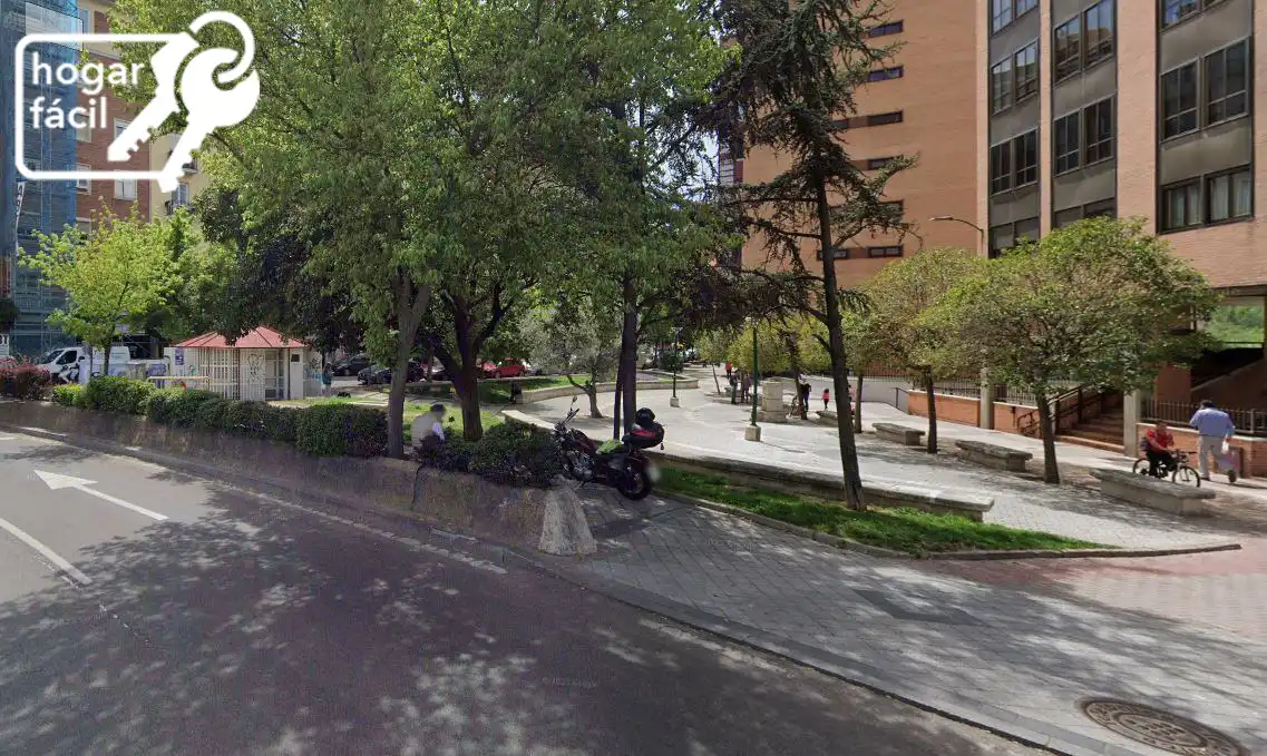 Vista exterior de Pis en venda en Valladolid Capital