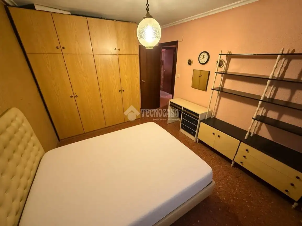 Habitación de Piso en venta en Zaragoza