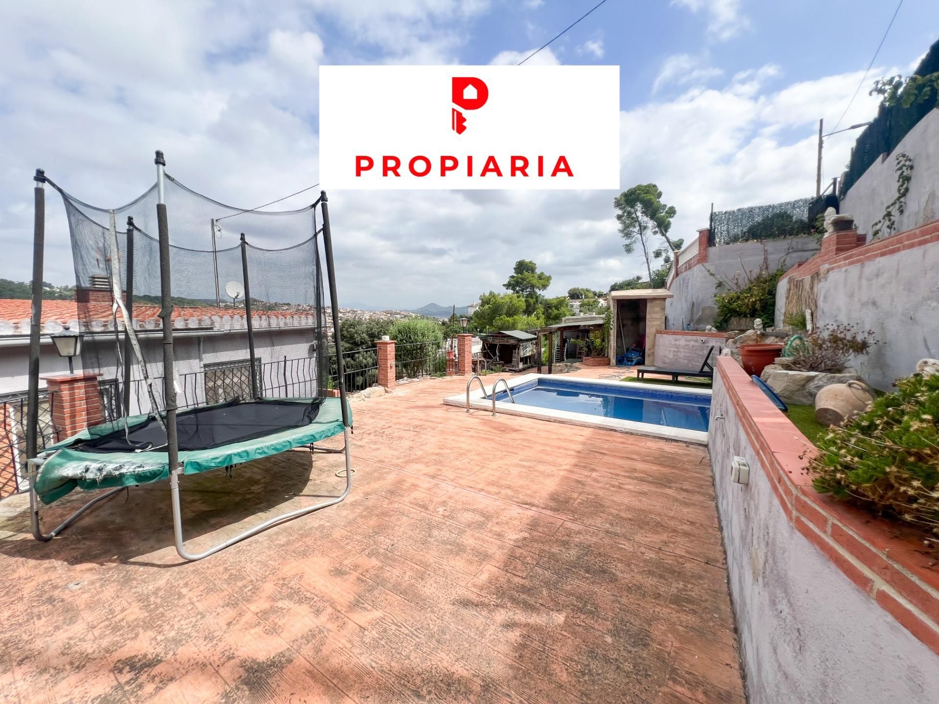 Vista exterior de Casa o chalet en venta en Sant Vicenç Dels Horts con Aire acondicionado, Calefacción y Jardín privado