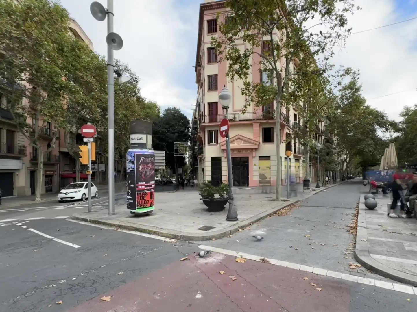 Vista exterior de Local en venta en Barcelona
