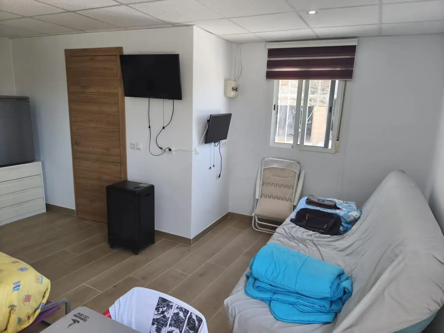 Habitación de Finca rústica en venta en Foios con Aire acondicionado, Calefacción y Jardín privado