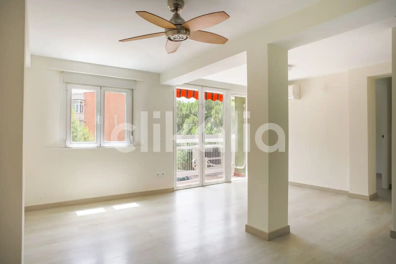 Sala de estar de Piso de alquiler en Alcalá de Henares con Aire acondicionado y Terraza