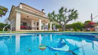 Piscina de Casa o xalet en venda en Calafell amb Terrassa i Piscina