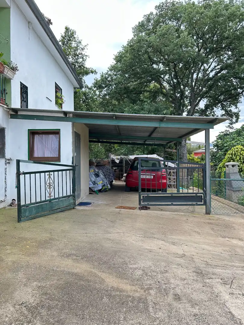 Parking de Casa o chalet en venta en Vilobí d'Onyar con Aire acondicionado, Calefacción y Jardín privado