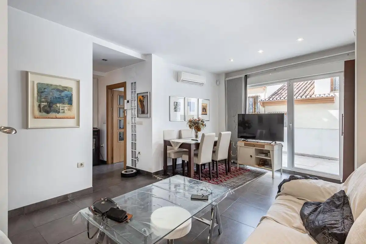 Sala de estar de Casa o chalet en venta en Granada con Aire acondicionado, Terraza y Balcón