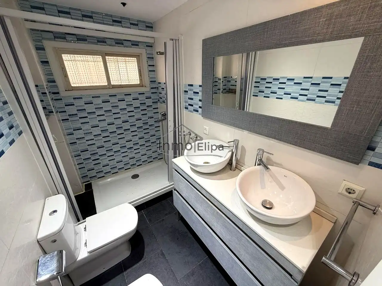Baño de Piso en venta en Madrid con Calefacción y Terraza