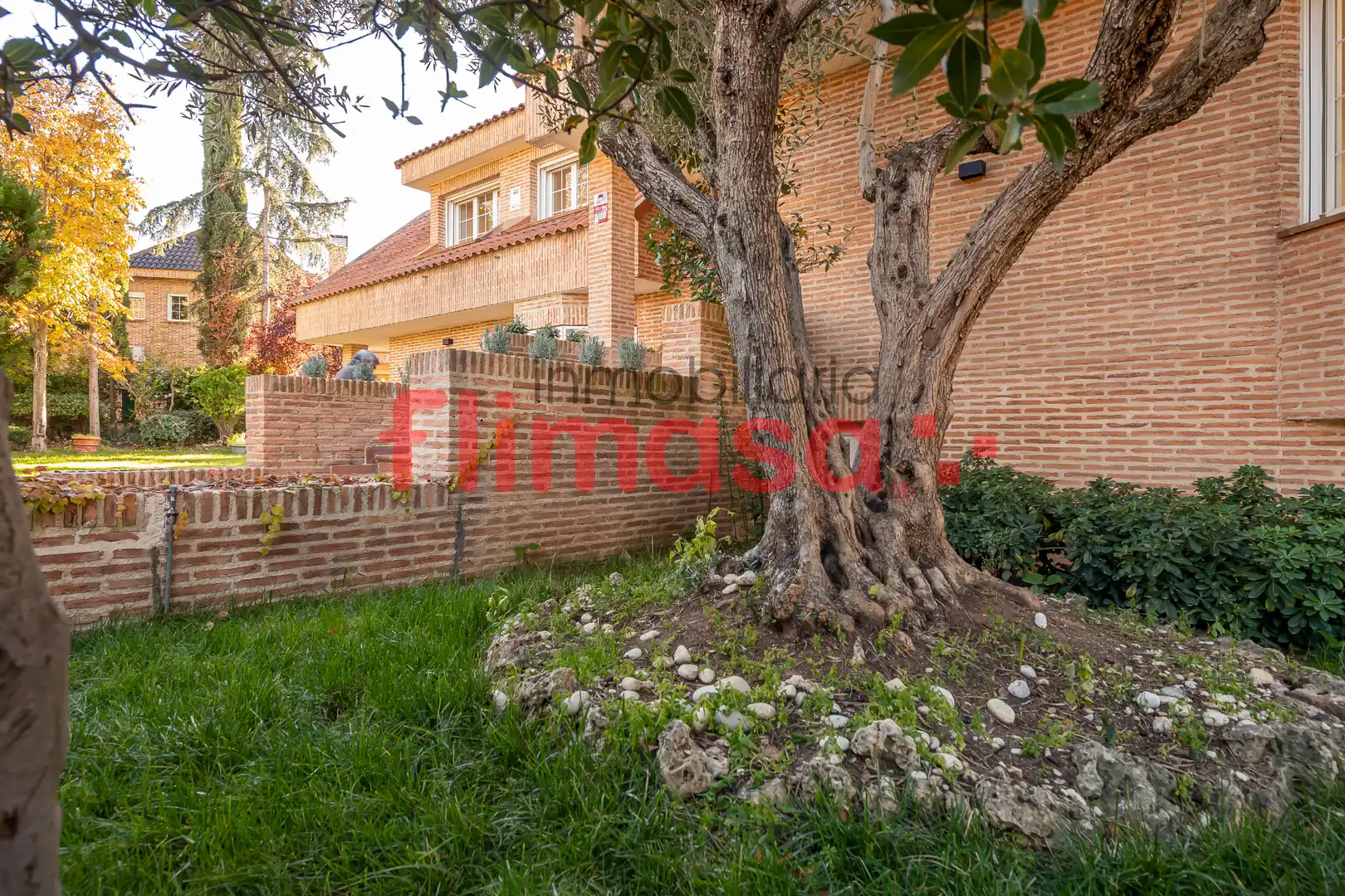 Jardí de Casa o xalet en venda en Villaviciosa de Odón amb Aire condicionat, Calefacció i Jardí privat