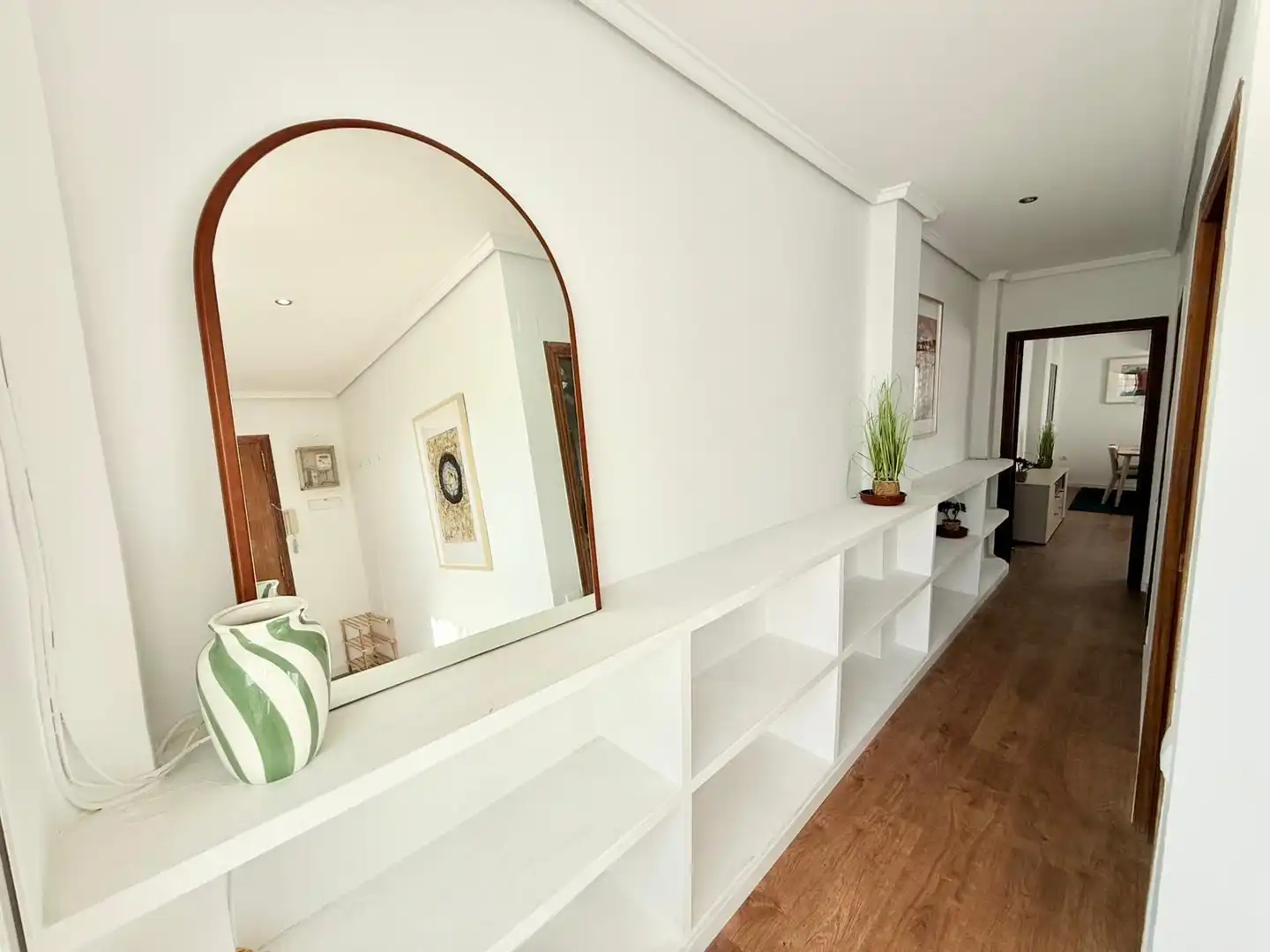 Flat for rent in Valencia  with Air Conditioner, Parquet flooring and Terrace